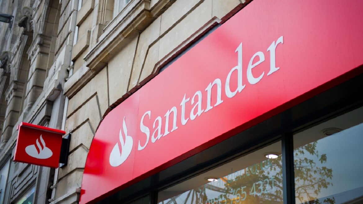 Santander Abre 300 Vagas De Emprego Para Profissionais Em Todo O Brasil