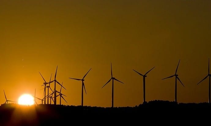 torres geradoras de energia eólica