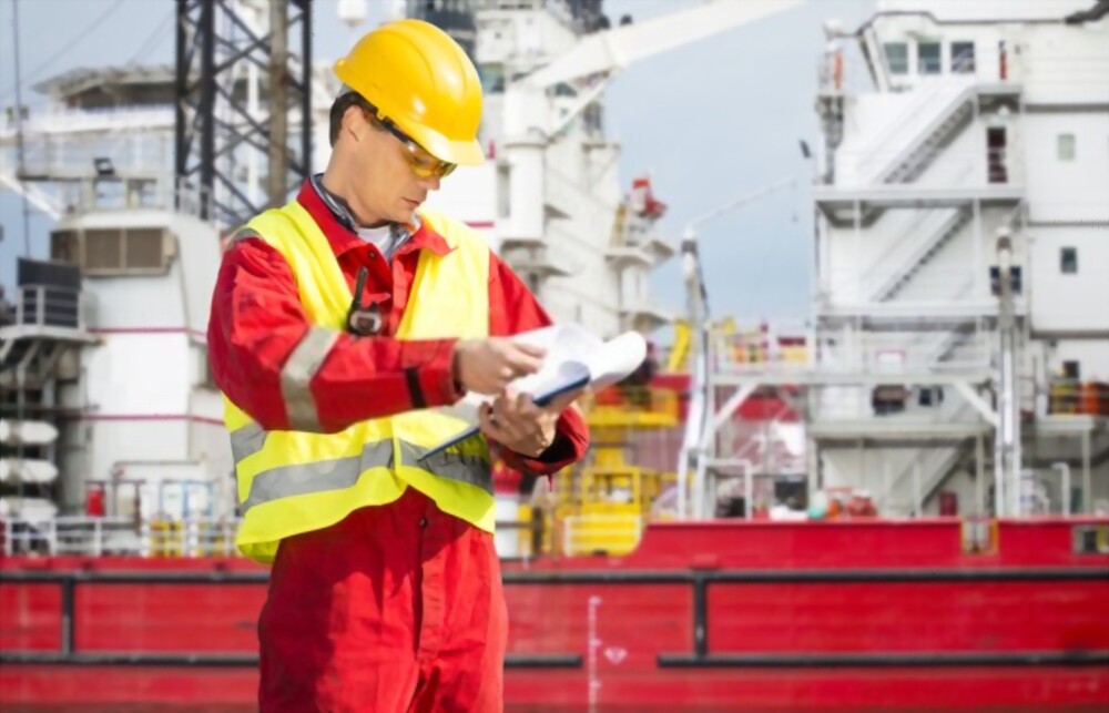 estrutural-servi-os-abre-vaga-de-trainee-de-engenharia-petrosolgas-vagas-offshore