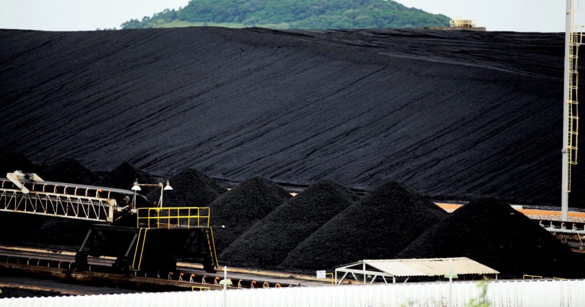 Preço elevado dos combustíveis e restrições levam países europeus a utilizarem carvão