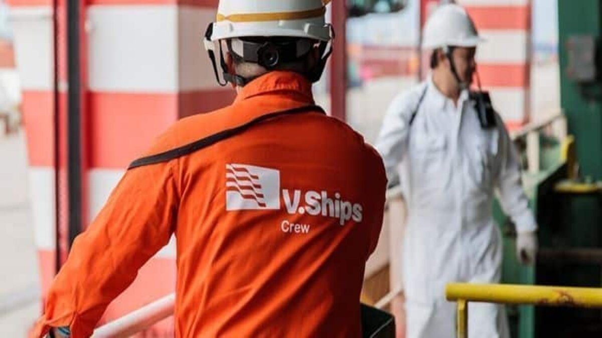 São diversas vagas de emprego sendo ofertadas pela V.Ships Brasil para profissionais que atuam no setor offshore