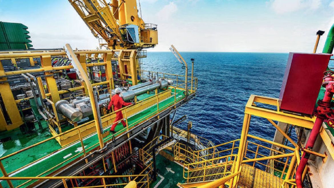 Urgente: Keppel Offshore, Halliburton, Grupo Bravante e Equinor estão com quase 1.000 vagas de emprego offshore disponíveis ao redor de todo o Brasil
