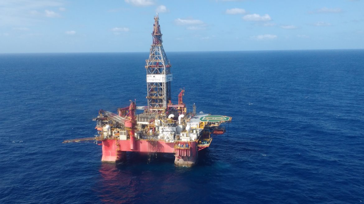 O contrato da Petrobras com a Diamond Offshore para o afretamento da sonda de perfuração permitirá a busca por novas reservas de combustíveis