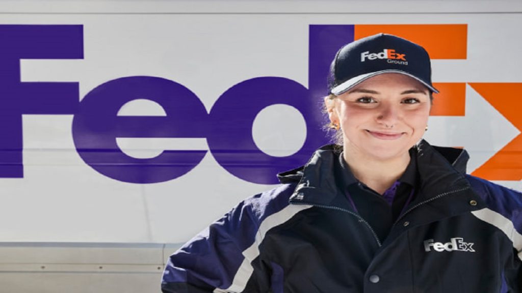 Multinacional de entregas FedEx abre mais de 70 vagas de emprego presencial e Home office no Brasil