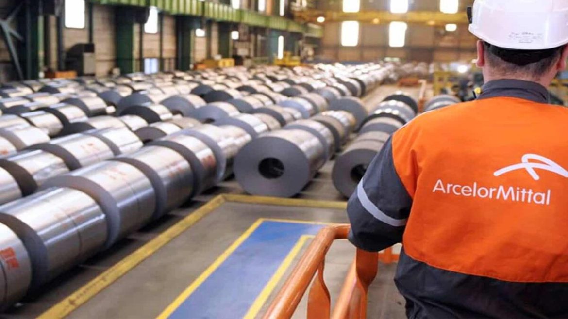 ArcelorMittal está contratando profissionais de todo o Brasil para preencher as vagas de emprego disponíveis.