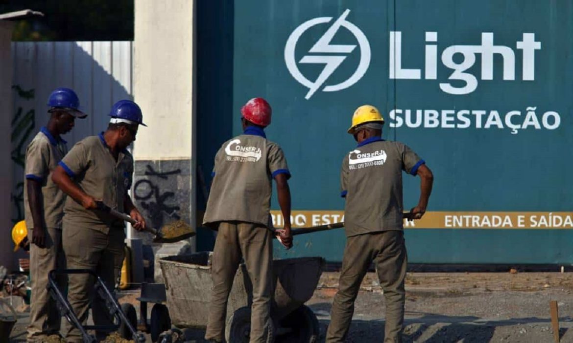 Light, empresa privada do setor elétrico, está ofertando mais de 40 novas vagas de emprego no Rio de janeiro