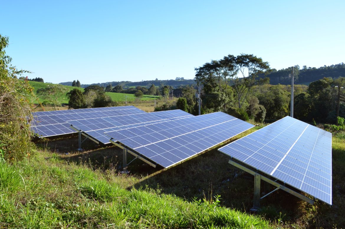 Financiamento para energia solar: como funciona? Quais os juros? [guia]