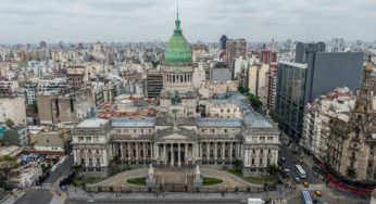 Seca e dependência da agropecuária farão PIB da Argentina reduzir US$ 19 bilhões, impactando o Brasil