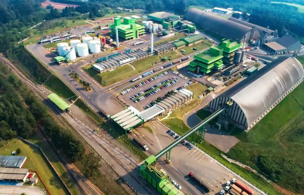 Usina de produção de farelo e etanol da Be8 possui um investimento de R$ 556 milhões e deve ser inaugurada no segundo semestre de 2024.