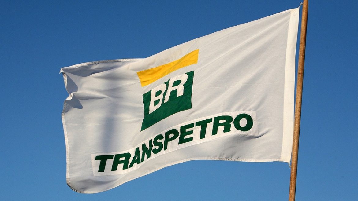 Transpetro está disposta a reduzir o afretamento de navios, a maior parte deles de bandeira estrangeira, e priorizar a contratação de embarcações brasileiras