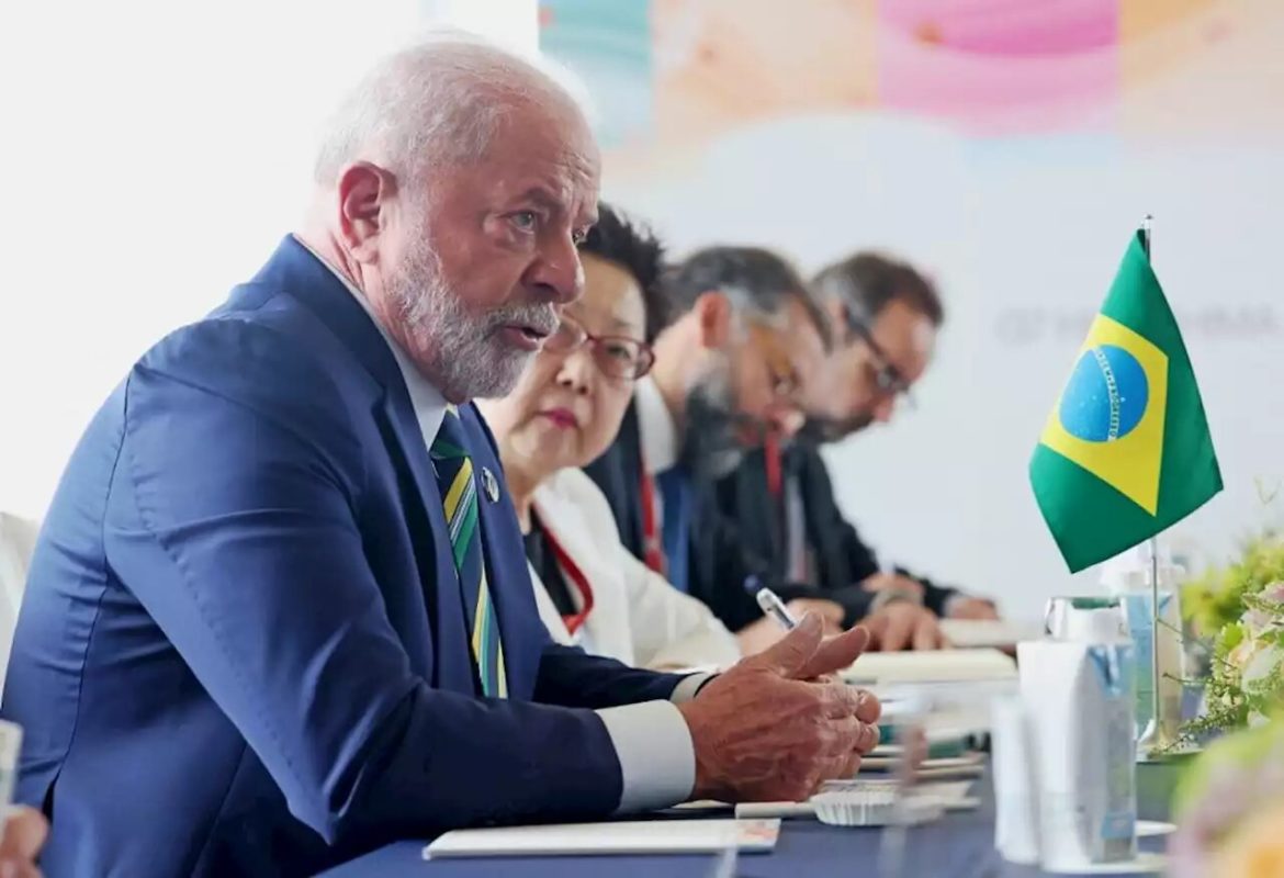 Lula revelou que deverá retornar ao Brasil e decidirá se a Petrobras seguirá com o projeto de petróleo ou não.