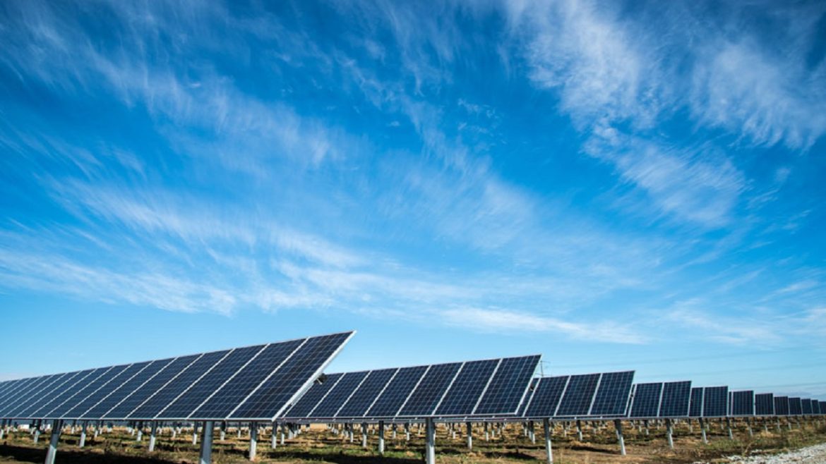 Banco europeu e Sicredi unem forças com investimento de R$ 1 bilhão em projetos de energia solar no Brasil