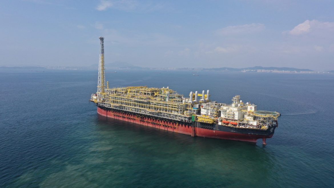 FPSO Almirante Barroso inicia operações com primeiro óleo e contrato de afretamento de duas décadas