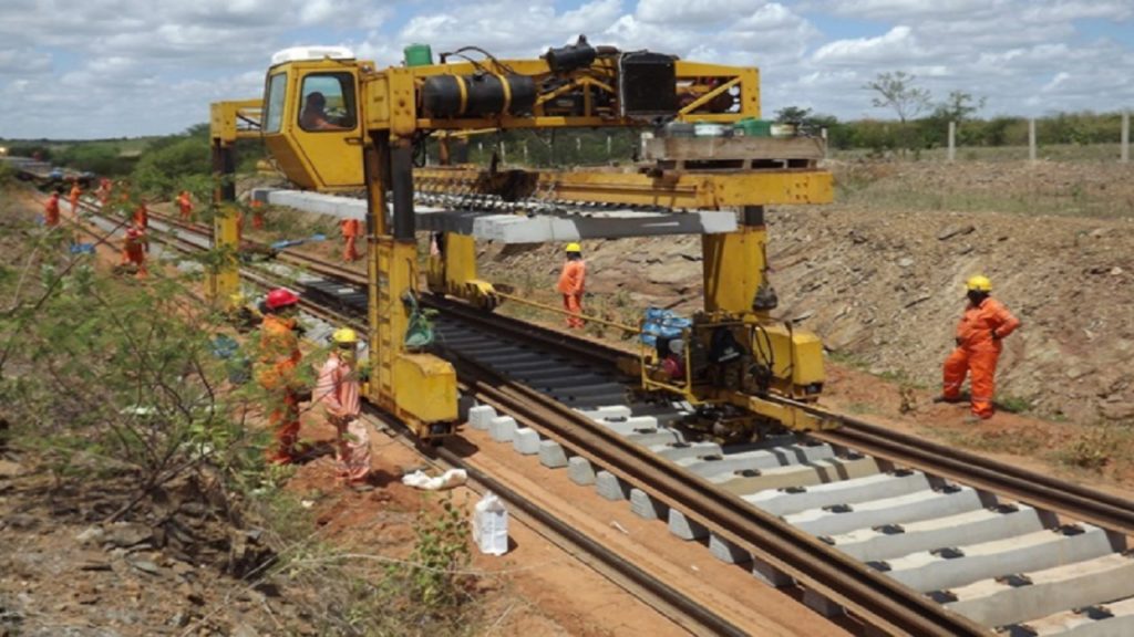 Obras da Transnordestina no Ceará prometem aquecer mercado de trabalho com 4 mil vagas de emprego