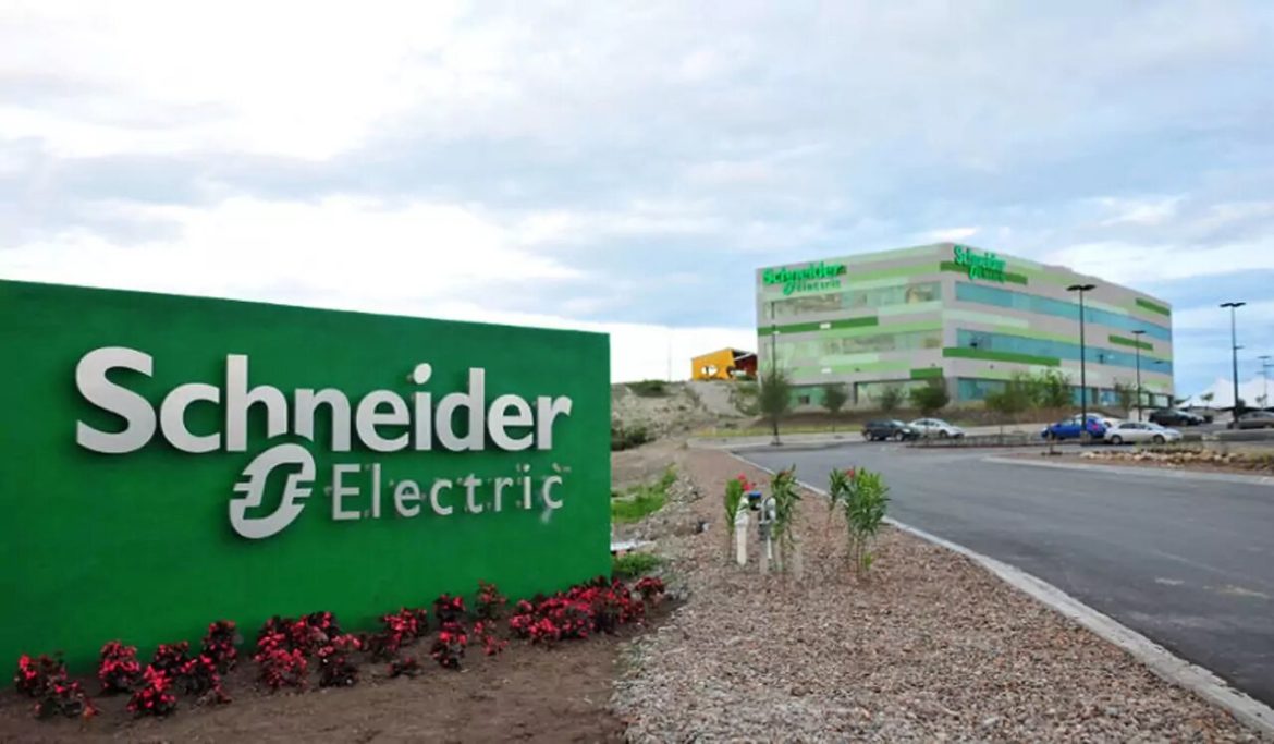 A Schneider Electric possui 24 vagas de emprego disponíveis. Os locais de atuação variam conforme a oportunidade escolhida.