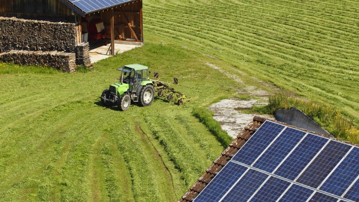 Crescimento exponencial no setor de energia solar rural atrai investimentos de R$ 15,5 bilhões no país