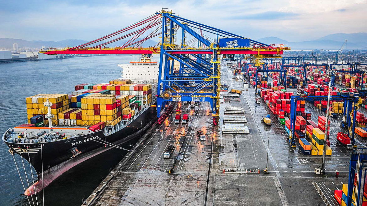 A redução das tarifas nos portos de Santos e RJ será um passo importante para tornar o sistema portuário brasileiro mais eficiente.