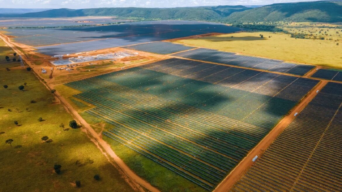 Subsidiária da Comerc coloca em operação a 5ª maior usina solar do Brasil com 662 MWp