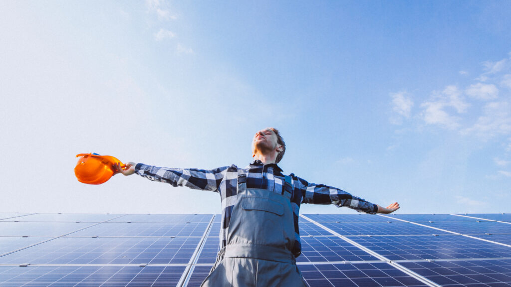 A Celesc emitiu uma ordem de serviço para a instalação de 3 novas Usinas Solares Fotovoltaicas: a UFV Capivari, a Videira e a Lages II.