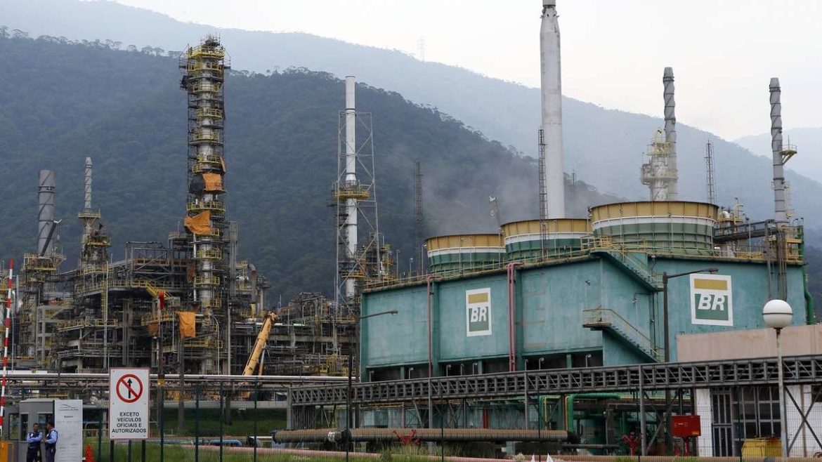 A Petrobras tem interesse em entrar no mercado de hidrogênio, vislumbrando vantagens no comércio internacional dessa fonte de energia.