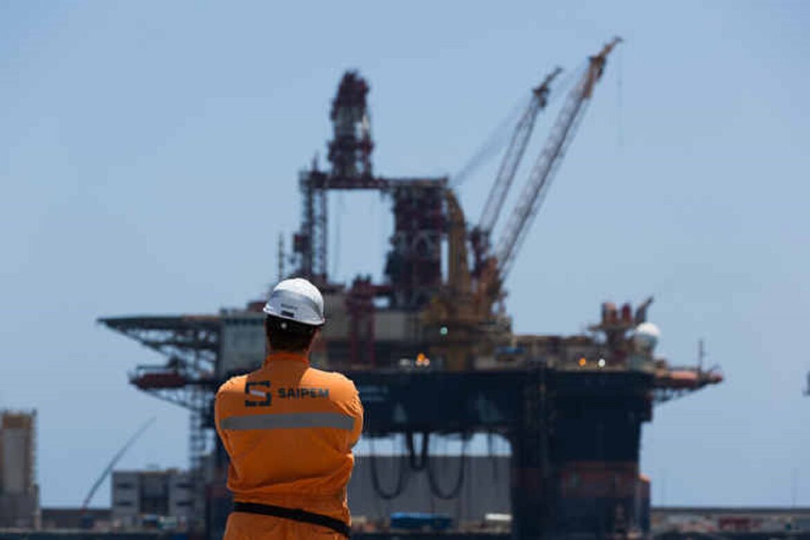 Com décadas de atuação no setor de óleo e gás, a Saipem conta com a sua experiência para se inscrever e concorrer as vagas disponíveis.