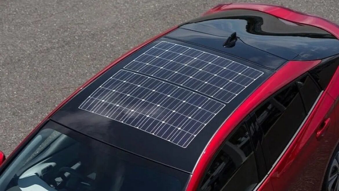 Carros elétricos equipados com painéis solares estão chegando para revolucionar o ramo automotivo
