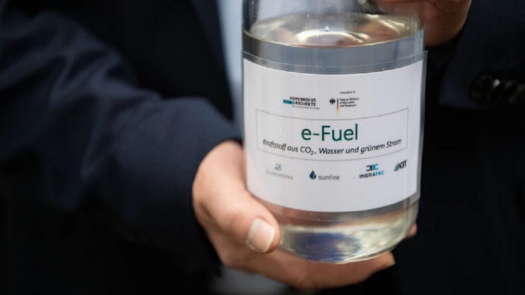Gasolina sem o uso de derivados de petróleo está prestes a chegar no mercado