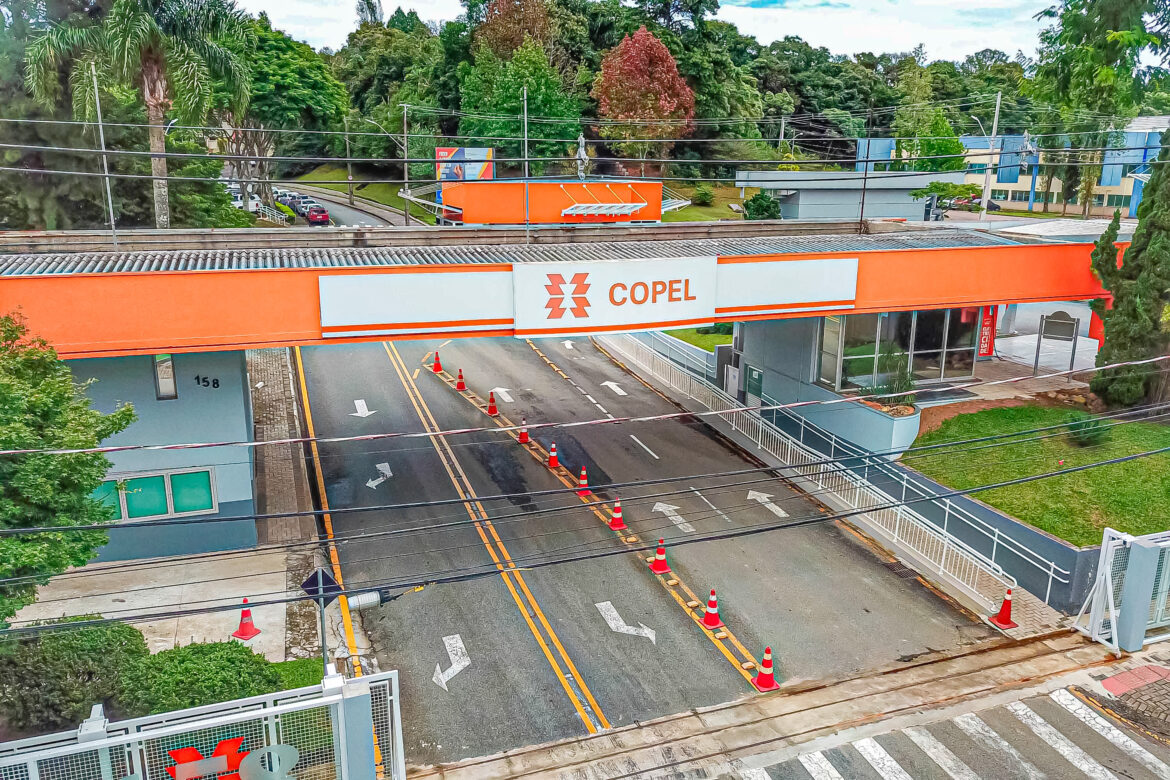 A venda da participação na Copel fortalece a Eletrobras à medida que a empresa se adapta às transformações no setor de energia.