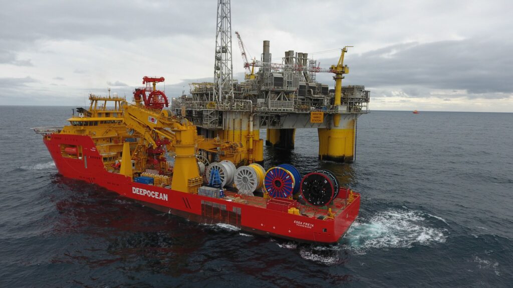 O uso de um navio de bateria híbrida nesse projeto é um marco significativo na indústria de serviços submarinos e para a DeepOcean.