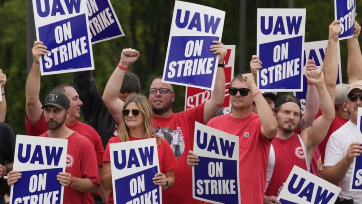 A greve já envolve mais de 40 mil trabalhadores e impacta sete fábricas e 38 centros de distribuição de peças, espalhados por 22 estados.