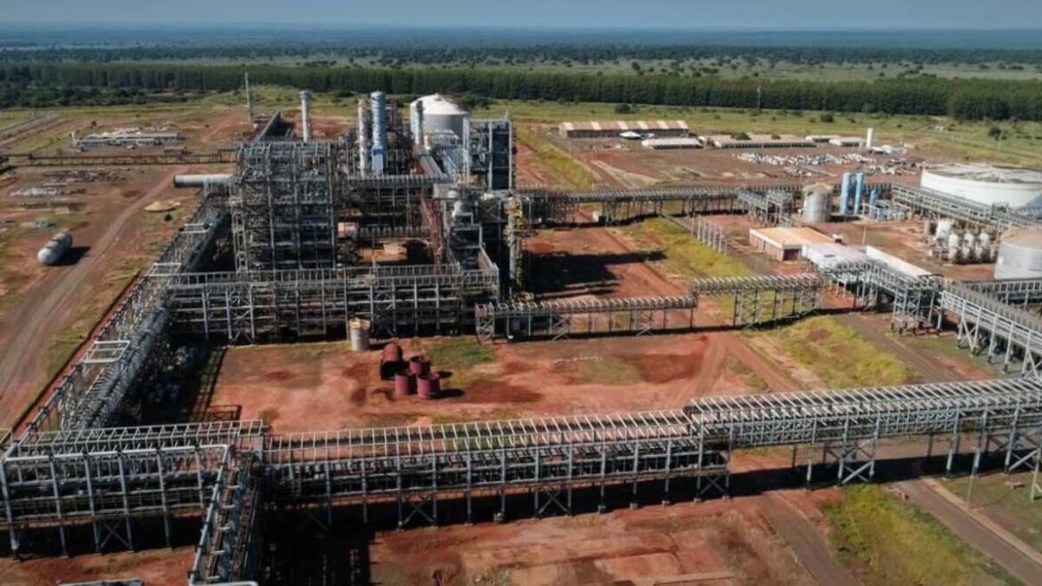 Enquanto o Brasil e a Bolívia se preparam para esta nova empreitada, a Petrobras mantém seu projeto da Unidade de Fertilizantes III (UFN3).