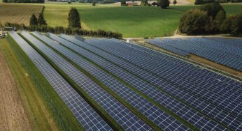 Comerc Energia anuncia investimento de R$ 900 milhões para construir usina solar com mais de 500 mil painéis solares em MG