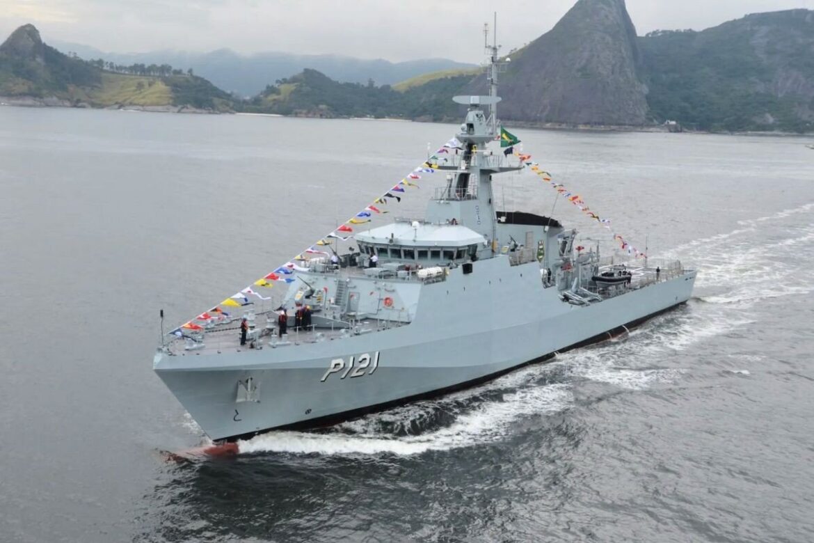 Além dos portos mencionados, as forças militares atuarão nos aeroportos do Galeão, no Rio, e de Guarulhos, na Grande São Paulo.