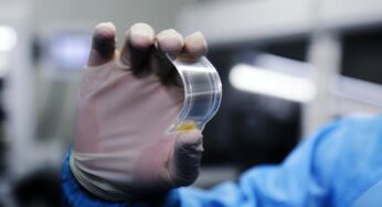 Está nova roupa movida à energia solar é capaz de aquecer e refrescar o corpo humano, confira os detalhes