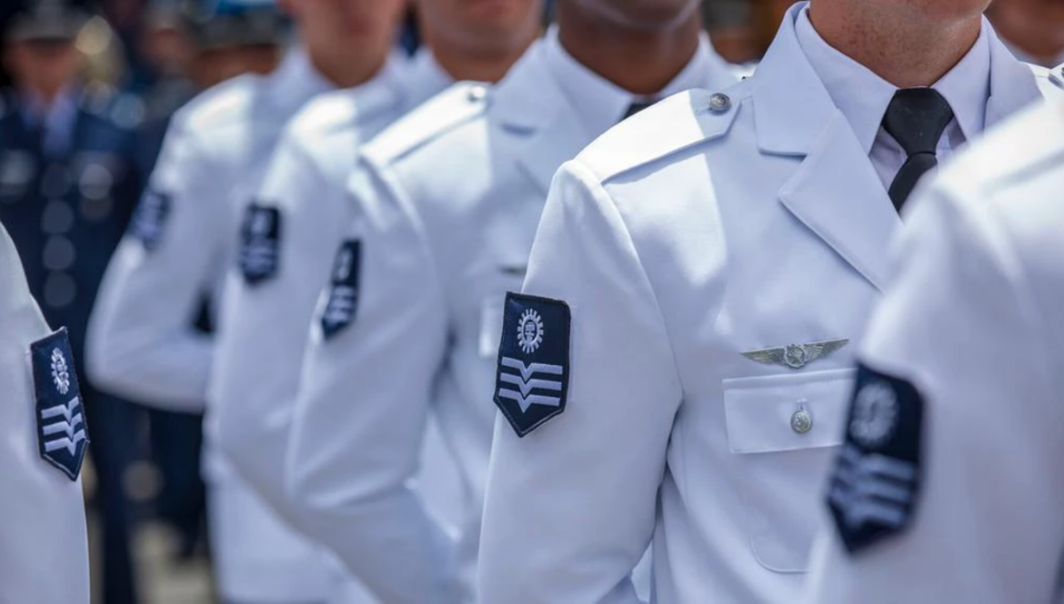 A Aeronáutica abriu um novo concurso público para Sargentos, ampliando oportunidades de carreira nas Forças Armadas.