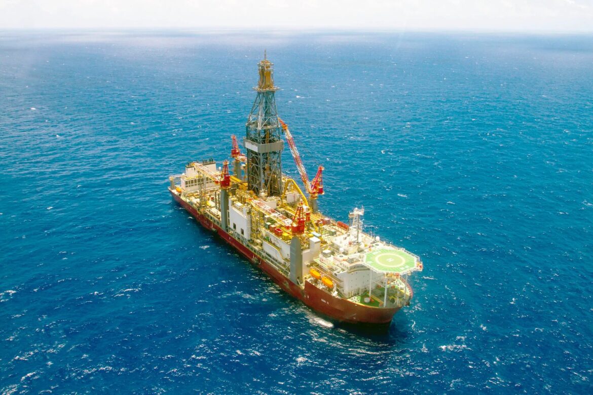 A descoberta em Pitu Oeste já foi comunicada à ANP, demonstrando a transparência da Petrobras no processo de exploração da Margem Equatorial.