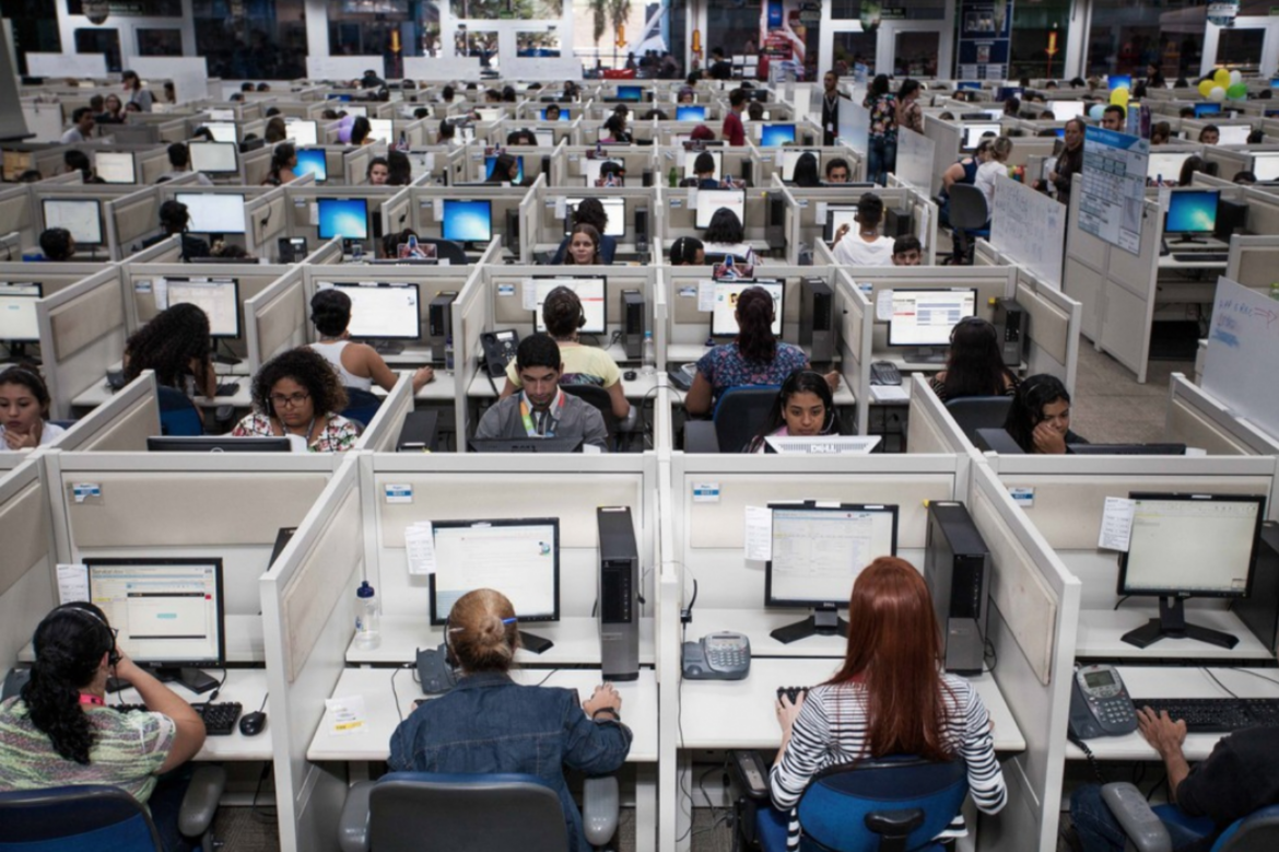 Empresa de call center anuncia 300+ vagas em Campina Grande para operadores de telemarketing