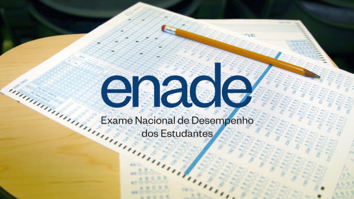 O ENADE figura como uma das ferramentas mais relevantes para a avaliação e o aprimoramento da qualidade da educação superior no Brasil.