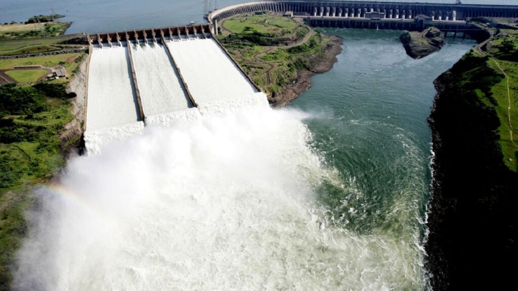 Usina de Itaipu atinge marco monumental com 3 bilhões de megawatts-hora produzidos