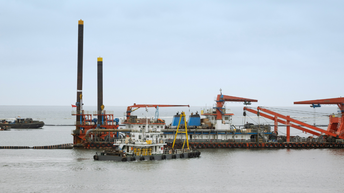 Petrobras expande frota de embarcações para fortalecer logística de exploração e produção de petróleo e gás nos próximos anos.