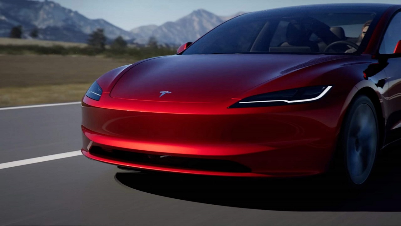 Novo Tesla Model 3 acaba de chegar! Elon Musk da cartada na BYD e lança o carro elétrico mais poderoso da história