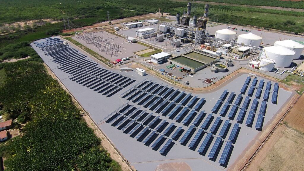Petrobras da inicio a uma nova era com as obra de usinas solares em três refinarias; projeto tem capacidade combinada de 48 megawatts