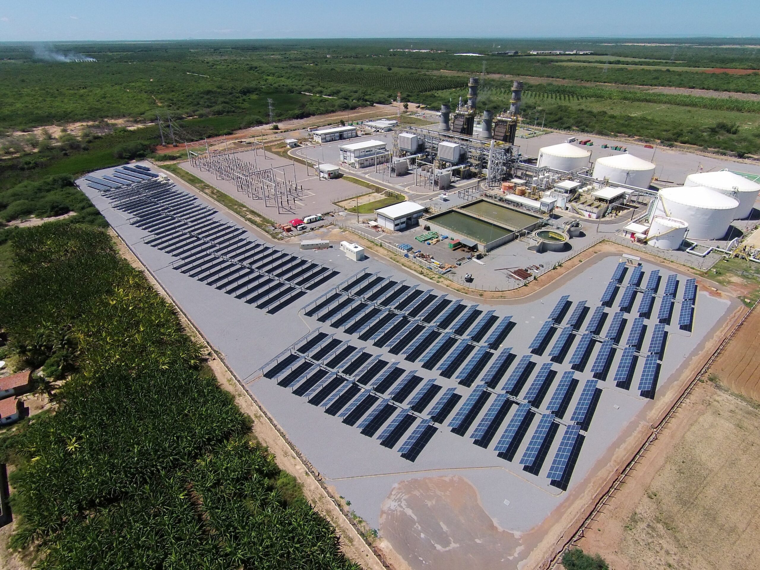 Petrobras da inicio a uma nova era com as obra de usinas solares em três refinarias; projeto tem capacidade combinada de 48 megawatts