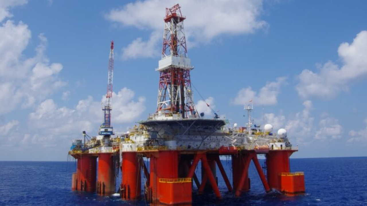 Seatrium lidera serviços de reparos e atualizações de embarcações para indústria de petróleo e gás no mercado global.