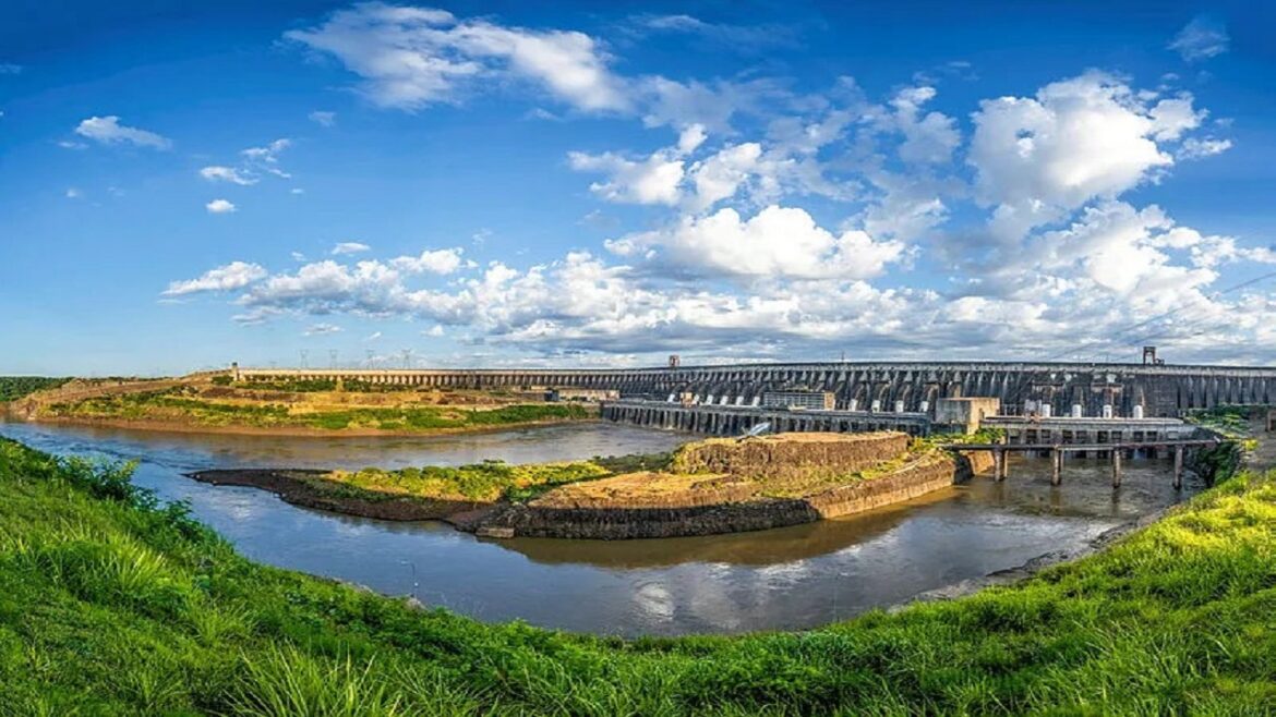 Itaipu, a maior usina de geração de energia limpa, completa 40 anos de operação e anuncia novos investimentos
