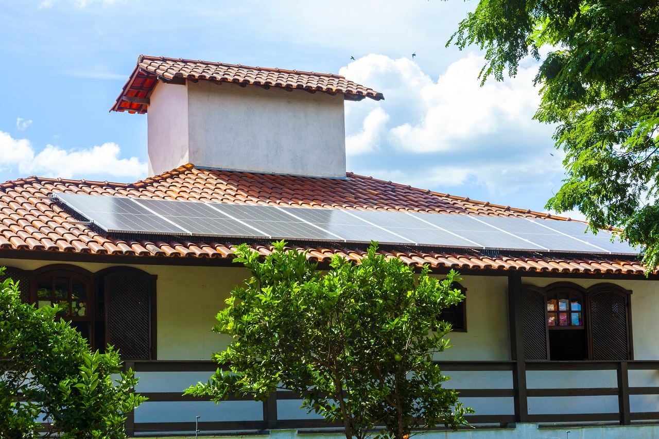 Sistemas de energia solar ajudam na valorização dos imóveis