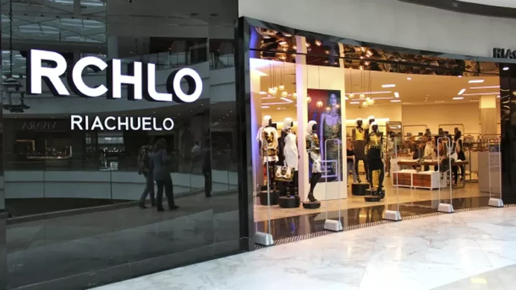 Riachuelo abre processo seletivo com mais de 700 vagas de emprego para candidatos de nível médio, técnico e superior