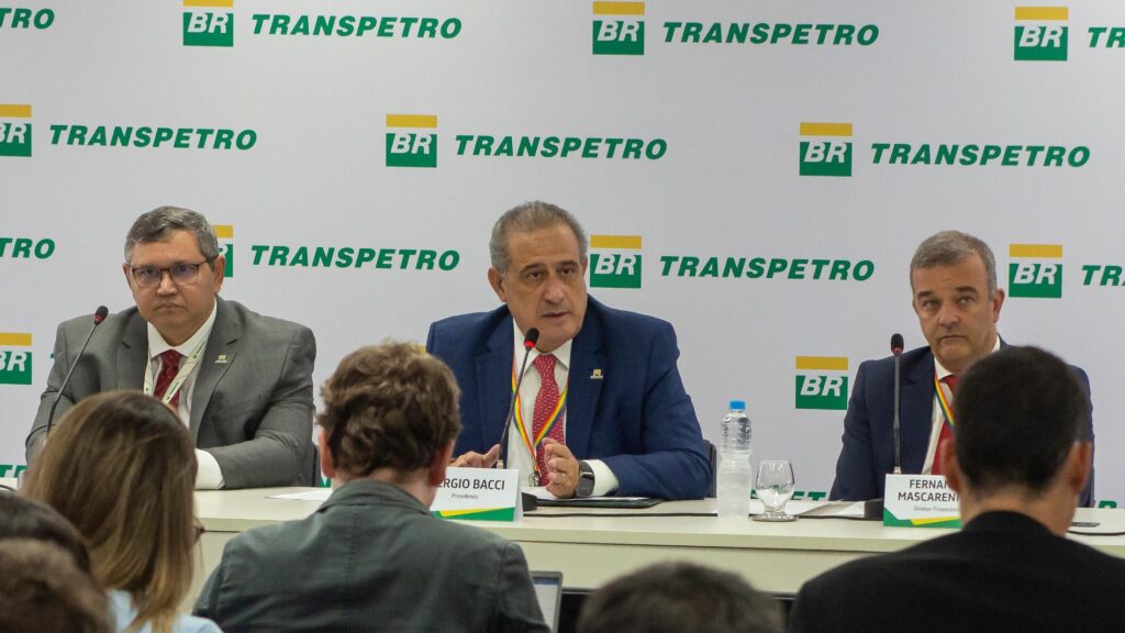 Petrobras impulsiona modernização da frota naval com licitação internacional, reafirmando compromisso com sustentabilidade e autonomia logística