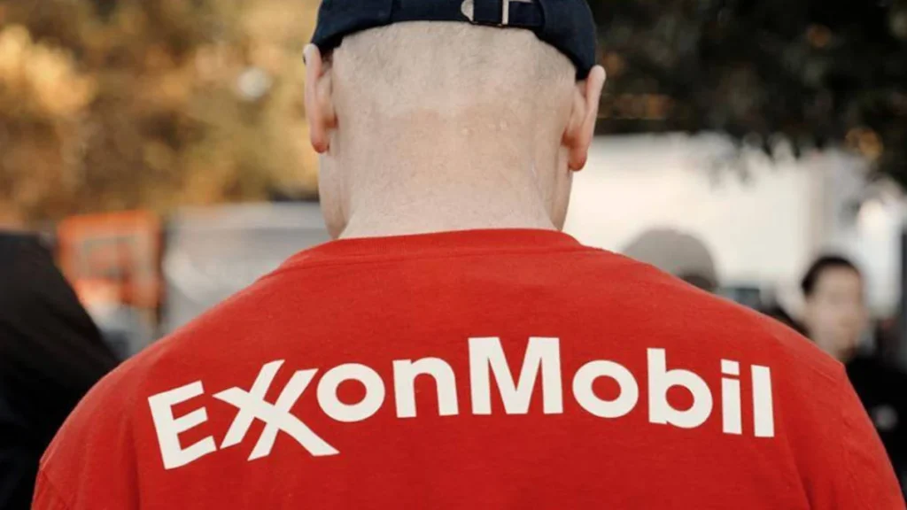 ExxonMobil está oferecendo dezenas de vagas de emprego para brasileiros com experiência, confira as oportunidades e salários ofertados!
