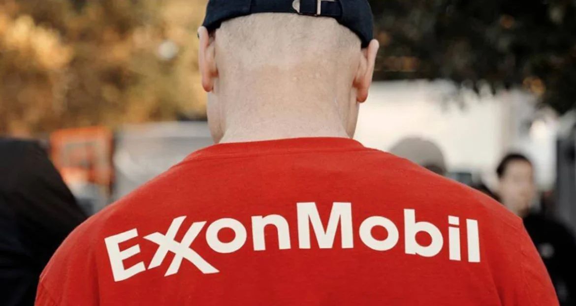 ExxonMobil está oferecendo dezenas de vagas de emprego para brasileiros com experiência, confira as oportunidades e salários ofertados!